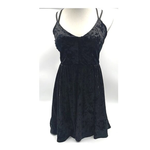 Forever 21 Crushed Velvet Fit & Flare Mini Black Dress NEVER WORN - Picture 3 of 8